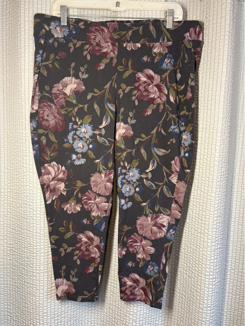 Torrid Women Pant 3 Black Floral Pockets Elastic Waist Casual Dark Romantic